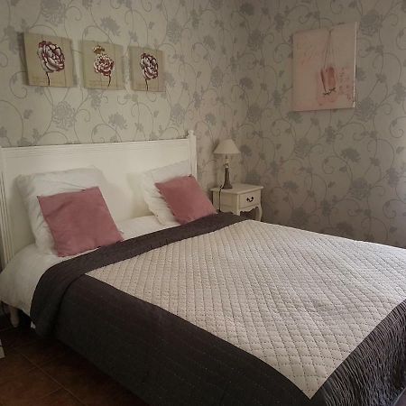 Bed and Breakfast Les Imperiales Boursault Екстер'єр фото